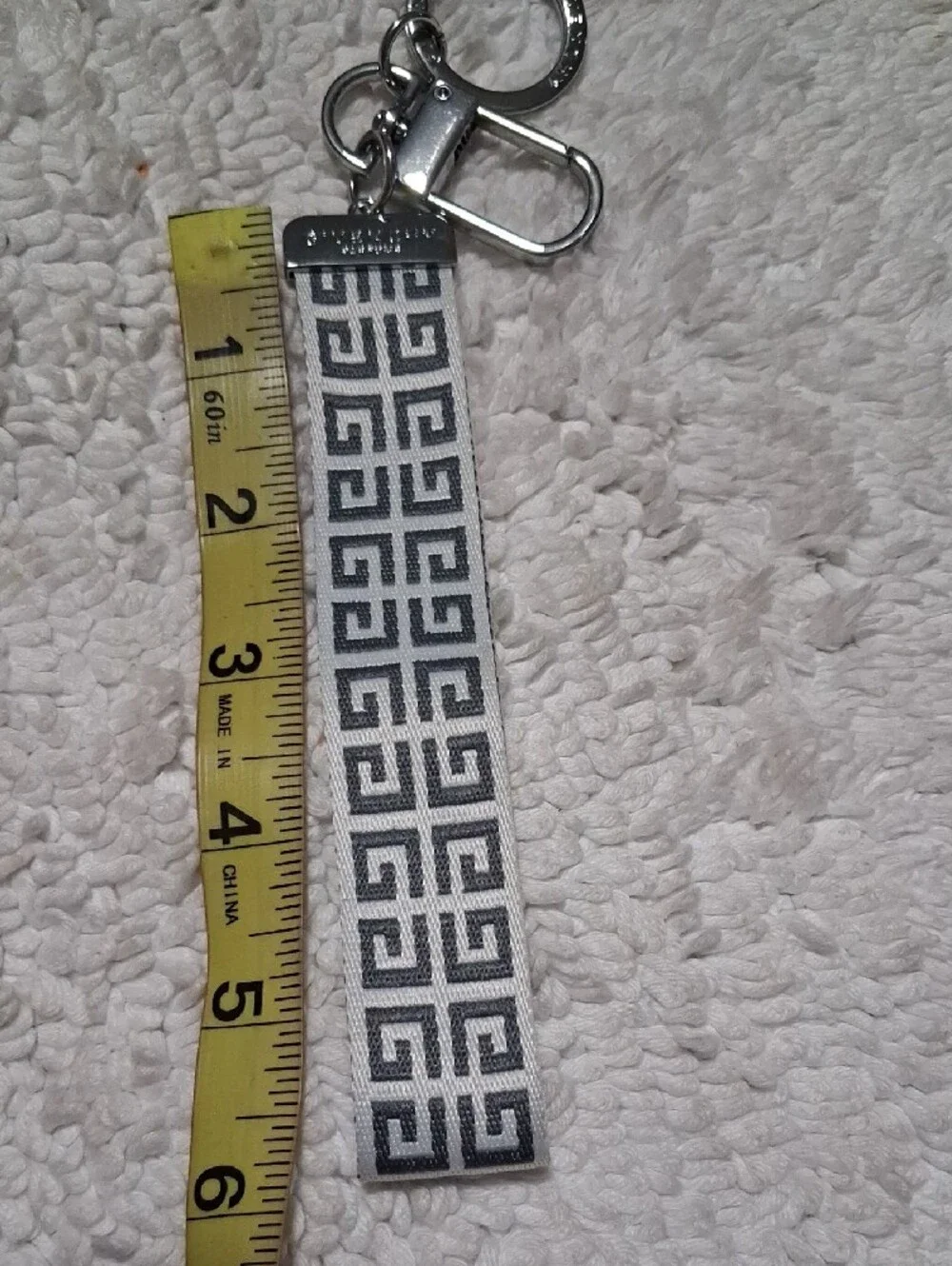 N/A stylish wristlet